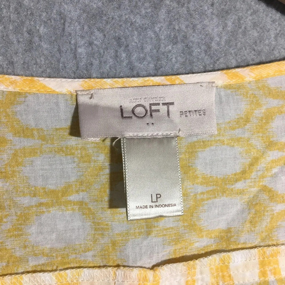 Womens Loft Button Up Blouse Yellow Design Work Office Career Wear Thin Casual - Picture 3 of 5